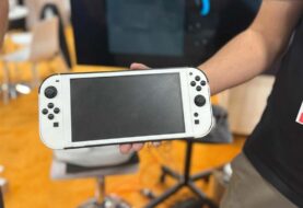 Hardware fabrikant Genki laat een replica van de Nintendo Switch 2 zien op de CES-beurs
